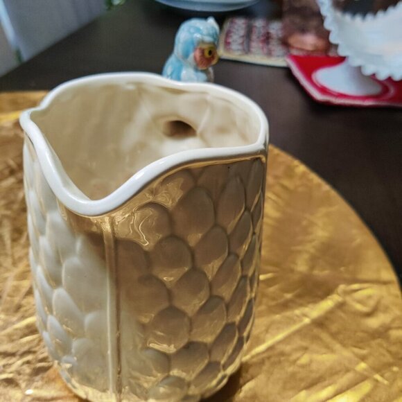 Owl on a Pot. Great conversation starter! Made in Japan & handpainted. - Picture 4 of 8